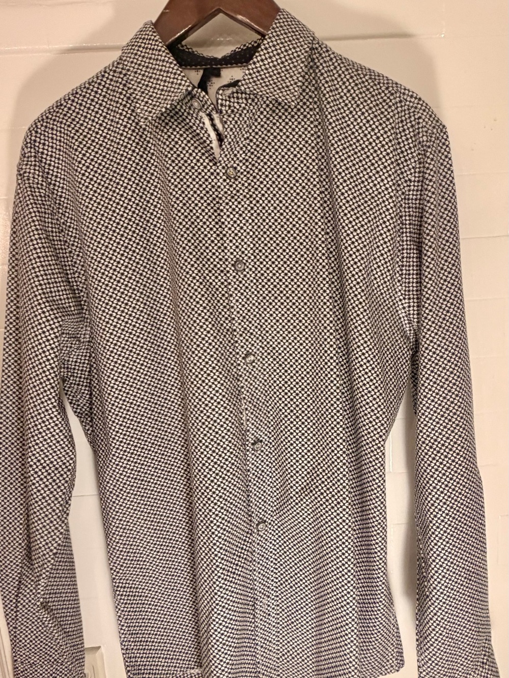 Smash Men’s NWT Black & White Floral Print Button Down Shirt